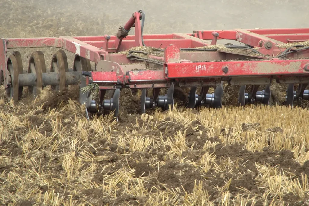 W latach suchych i trudnych do uprawy gleby talerze jokera były wymieniane w trakcie sezonu nawet dwa razy, czyli po około 3 tys. ha fot. TRAKTOR24