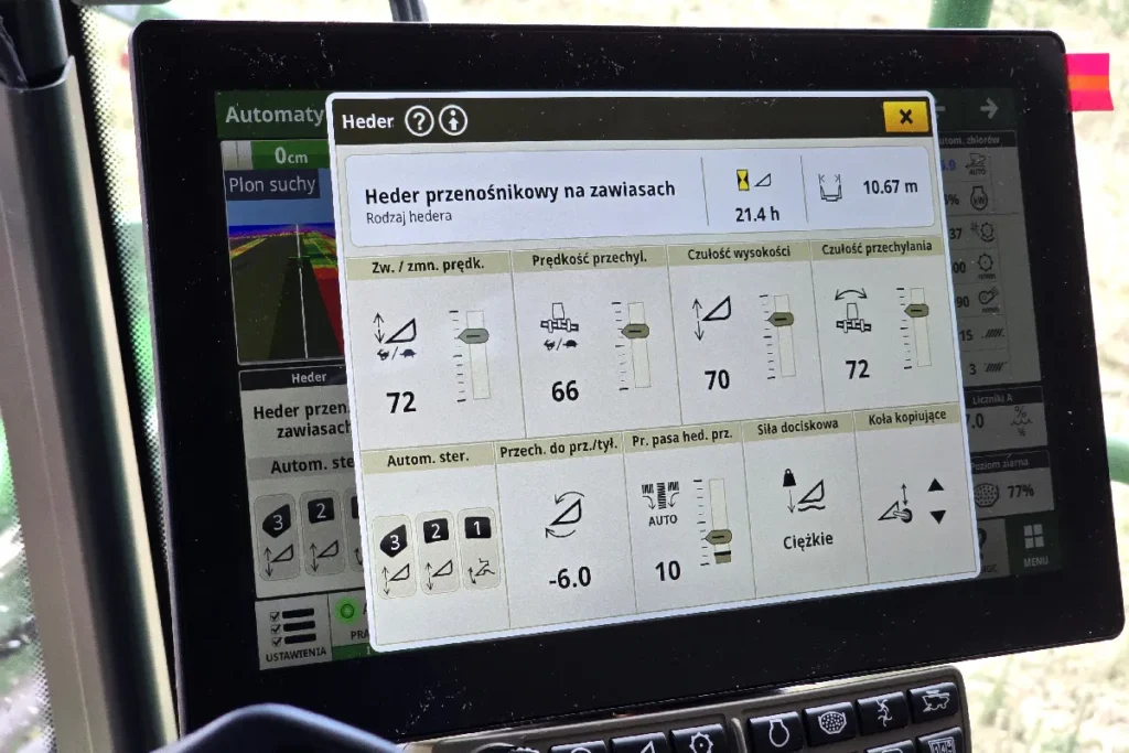 Bogactwo ustawień hedera to tylko fragment możliwości jakie daje kombajn John Deere S7 fot. TRAKTOR24