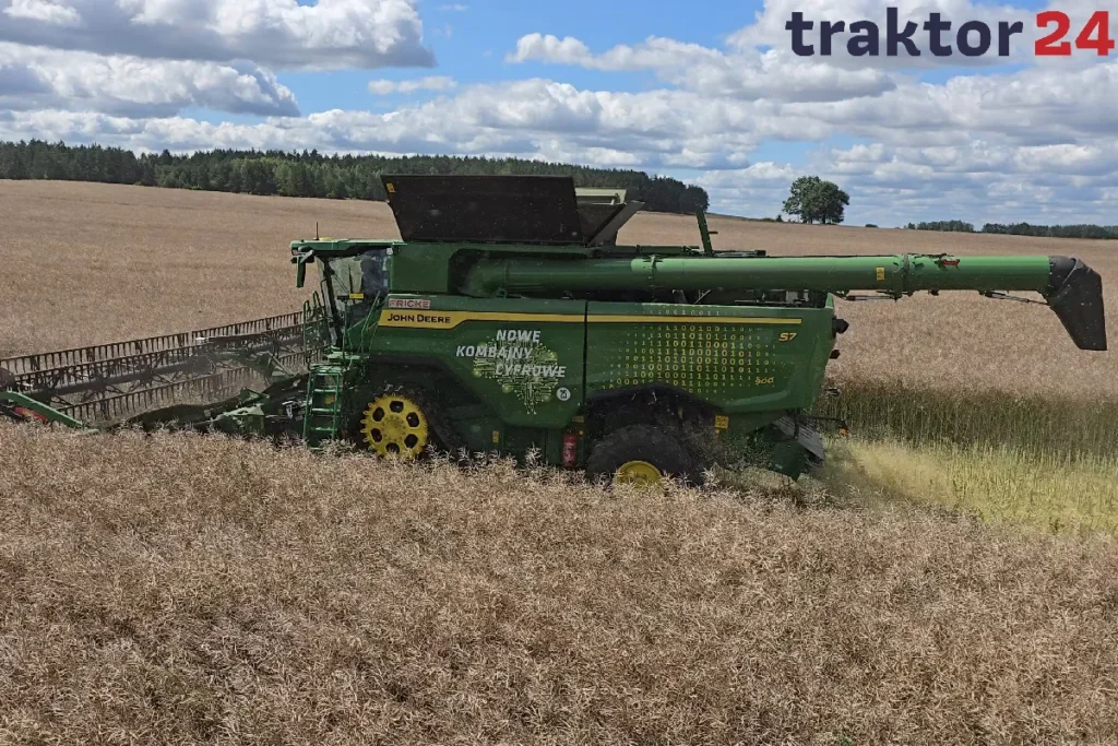 Kombajny John Deere S7 dostępne są w czterech wersjach modelowych. Flagowym modelem serii jest John Deere S7 900 o mocy maksymalnej 625 KM fot. TRAKTOR24