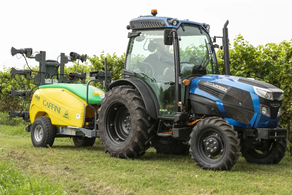 Grupa Argo Tractors z siedzibą we włoskim Fabbrico (Reggio Emilia), otrzymała również wyróżnienie za REX4 Energy firmy Landini. System ten wytwarza i dostarcza energię elektryczną do narzędzi wykorzystujących do napędu prąd fot. materiały prasowe